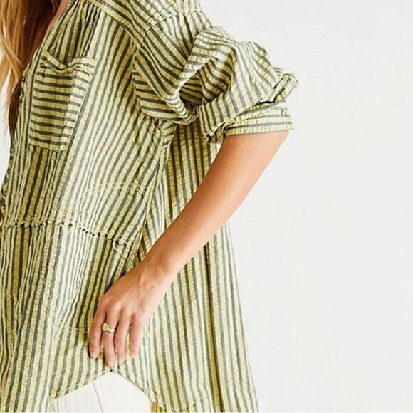 New Free People one of the bots tunic size S
So special in stripes, - Picture 2 of 9